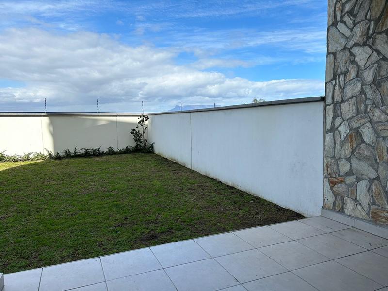 To Let 3 Bedroom Property for Rent in Sandown Western Cape